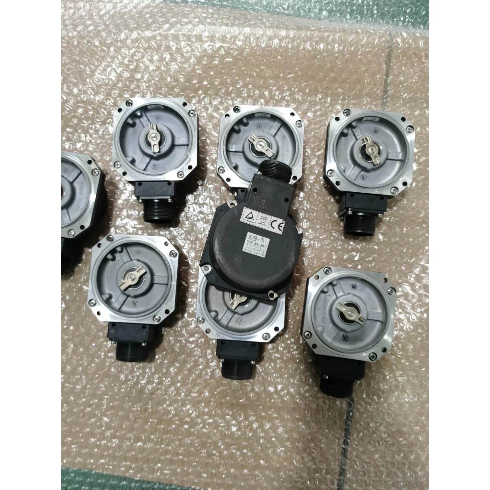 非实价议价议价伺服编码器 OSA18-A21 配 HF-SE152B HF-SE202B 议