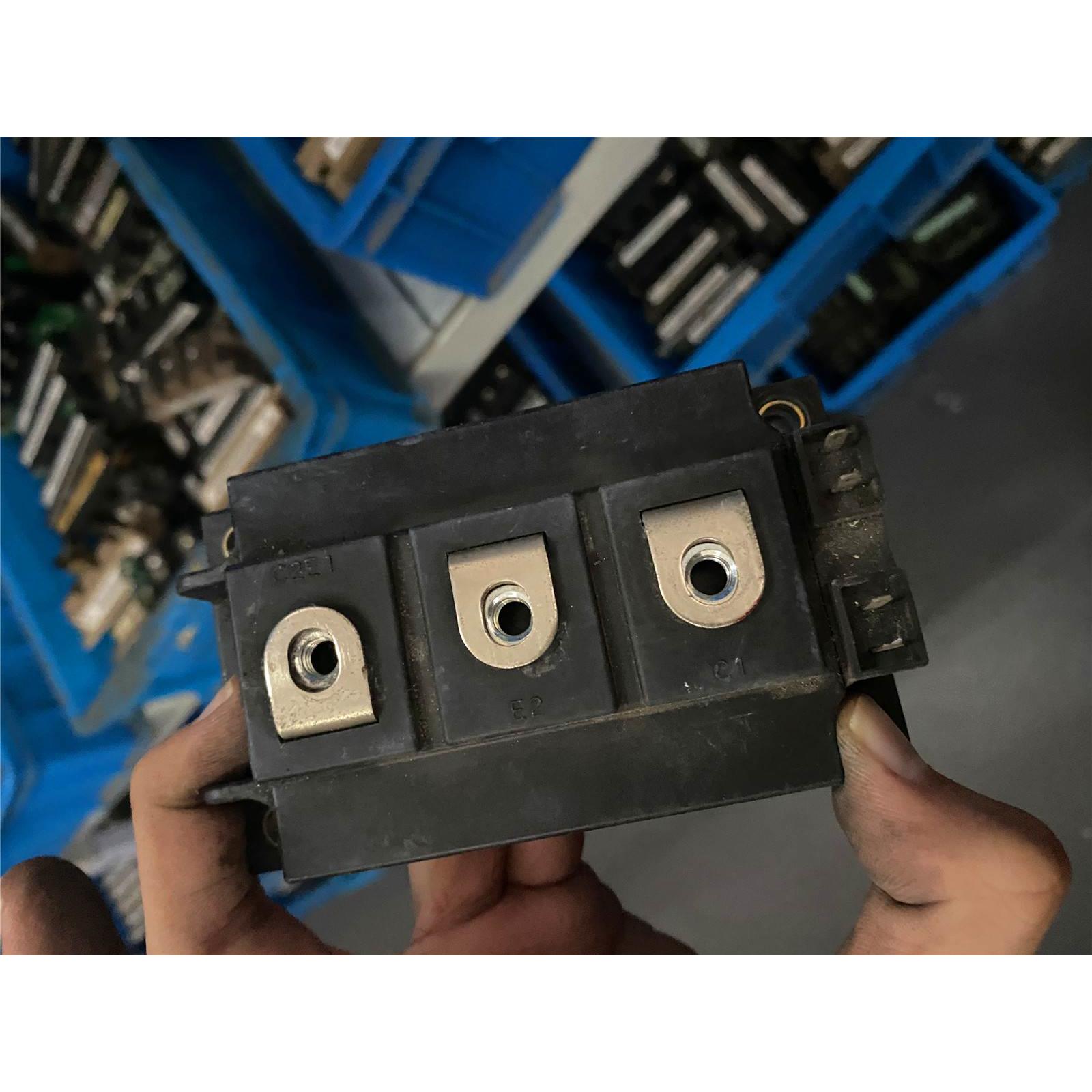 非实价议价议价2MBI300U4H-120原装拆机两单元IGBT模块，测试包好