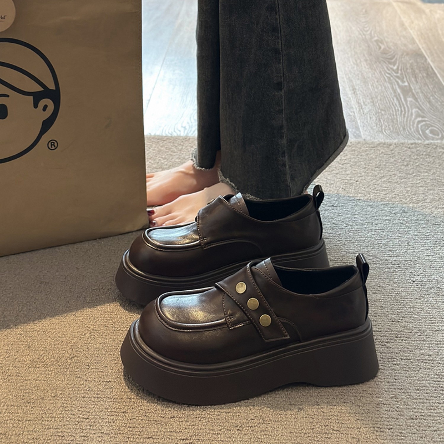 英伦风厚底乐福鞋女2026春季新款一脚蹬通勤单鞋上班工作鞋小皮鞋,女鞋,深口单鞋,淘宝优惠券,粉丝福利购,淘宝优惠卷