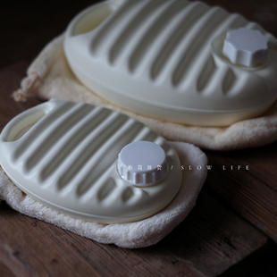 无印风注水热水袋暖脚壶 简约白色暖手壶 日式 汤婆子热水袋暖手宝