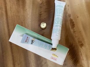 新加坡正品 华安握手牌 鳄鱼油唇膏唇油 护唇 滋养 新日期 包邮