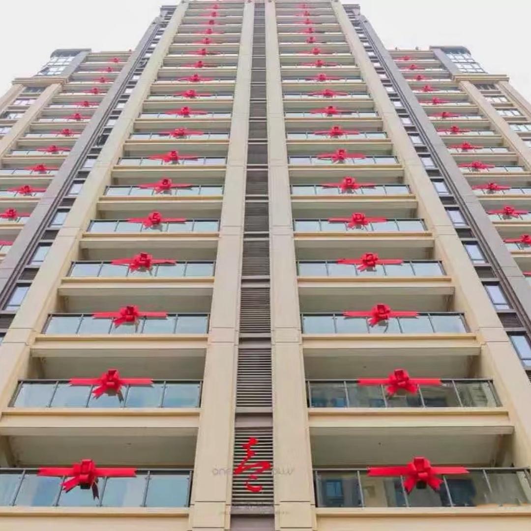 小区楼盘交房蝴蝶结布置