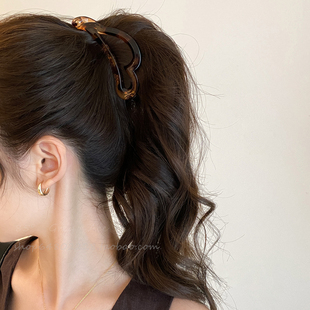 爱心香蕉夹竖夹扎高马尾夹子女中号防滑发夹发卡网红气质抓夹发饰