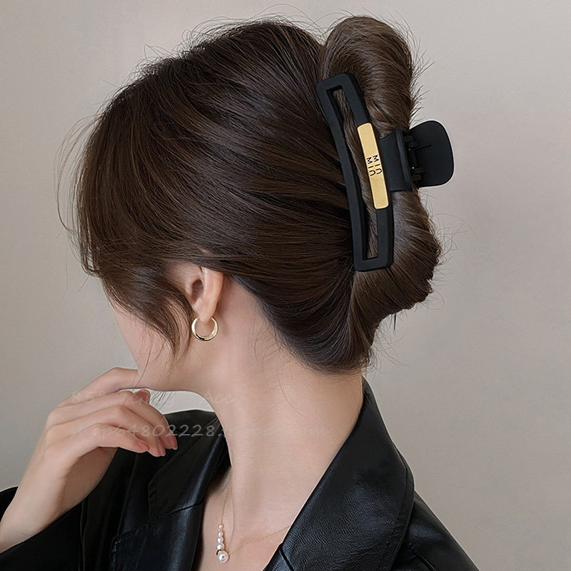 时尚高级感字母大号发夹