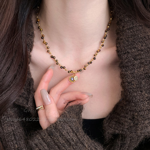 美拉德虎眼石串珠八芒星圆盘项链