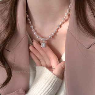 曼塔玫瑰色方糖吊坠施家珍珠项链女轻奢气质毛衣链时尚高级感颈链
