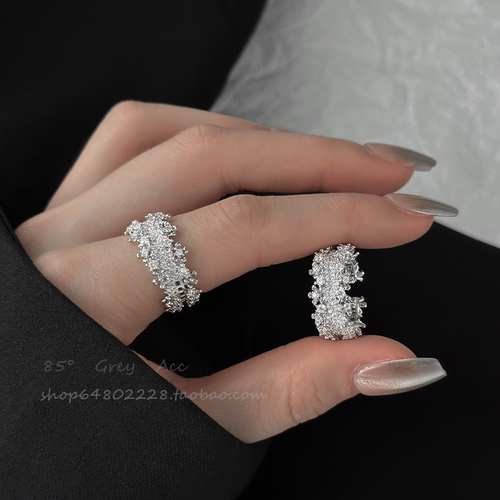 立体微镶锆石小花宽版戒指女2025新款爆款小众设计轻奢高级感手饰