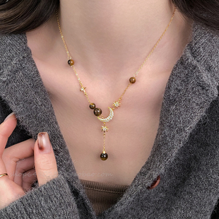 美拉德虎眼石星月项链女2025秋冬新款爆款颈链复古百搭毛衣链配饰