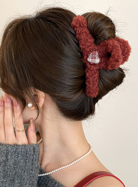 红色爱心毛绒抓夹女2025新款秋冬慵懒风气质时尚发饰后脑勺鲨鱼夹