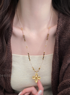 美拉德虎眼石串珠项链女2025年新款设计感小众长款吊坠毛衣链配饰