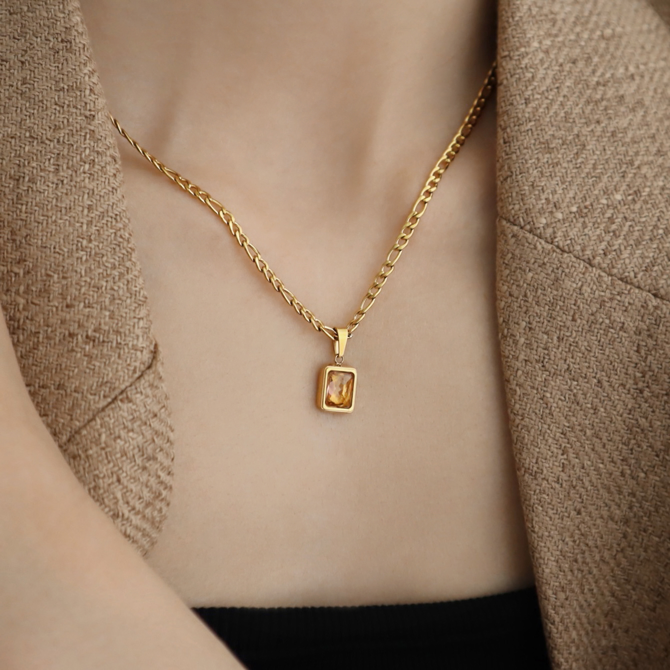 85度灰简约百搭方块锆石项链女春秋小众设计感锁骨链气质颈链配饰