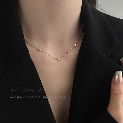 简约金属爱心项链女2026年新款爆款素链小众高级感锁骨链夏季颈链