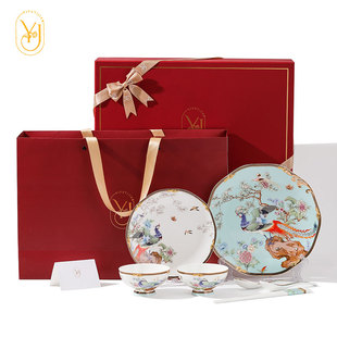 高级骨瓷餐具套装精致高端碗盘碟餐盘乔迁送礼实用结婚礼盒装礼物