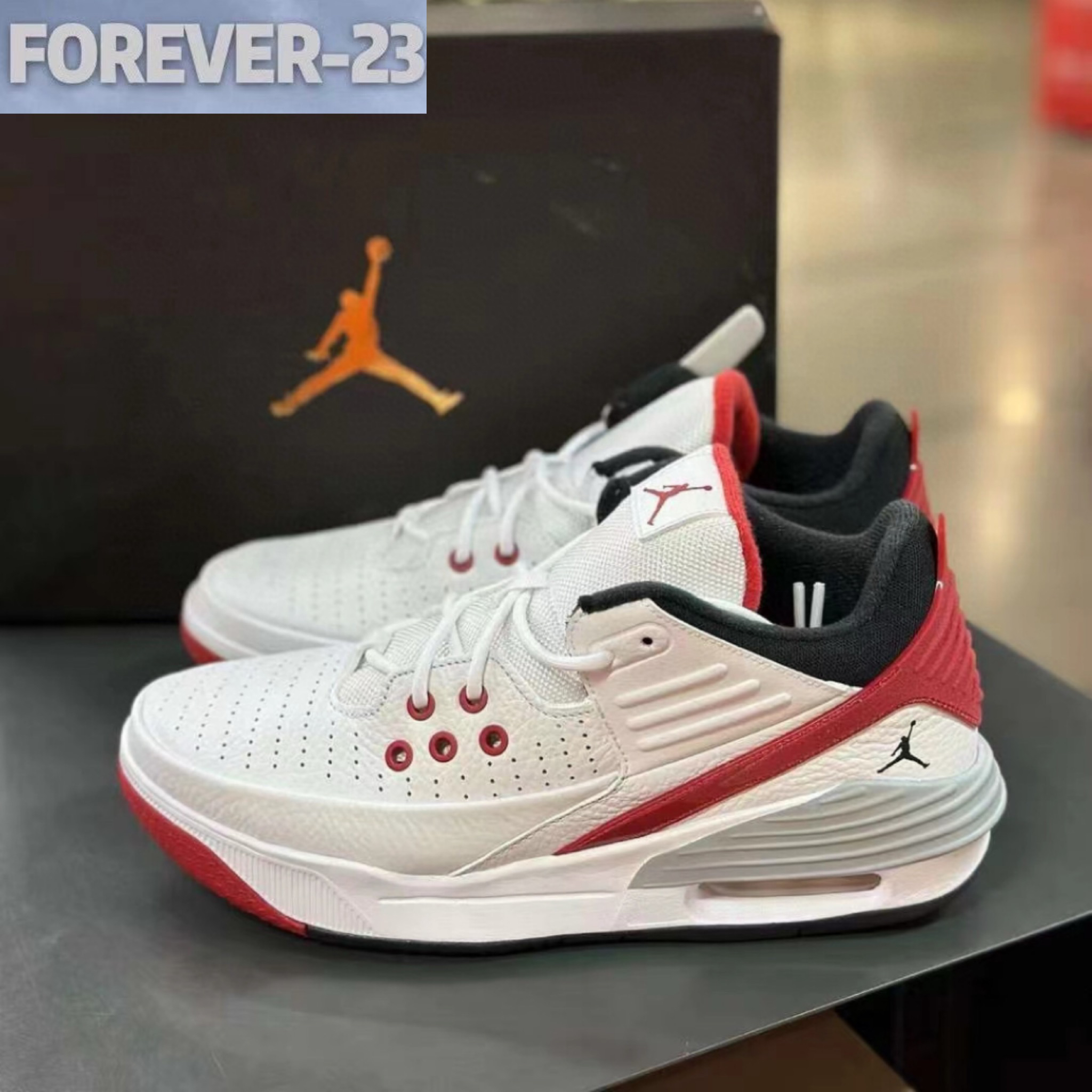 酷动城 JORDAN MAX AURA 男子实战运动耐磨篮球鞋DZ4353 FQ8298