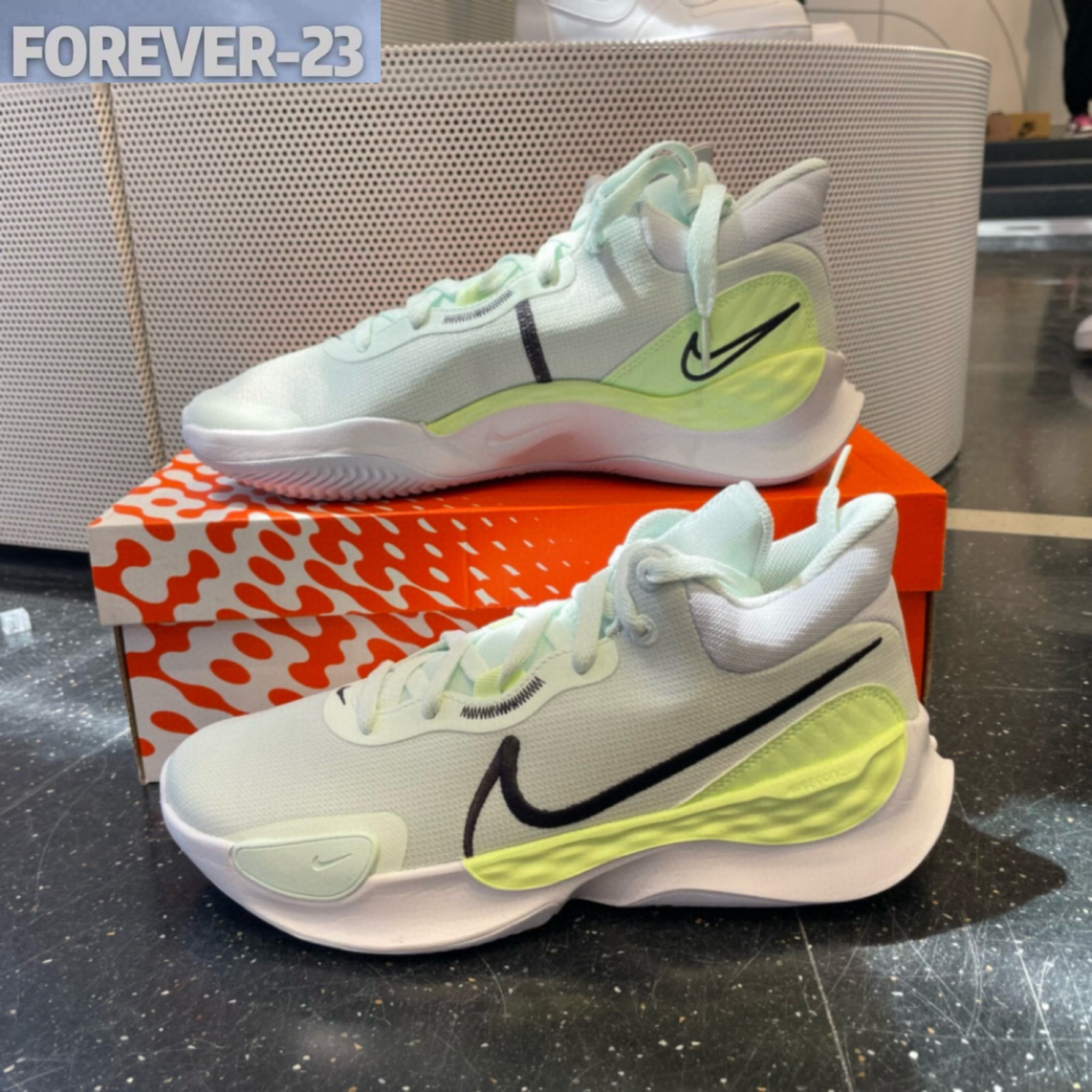 Nike/耐克RENEW ELEVATE 男子耐磨中帮实战篮球鞋 DD9304
