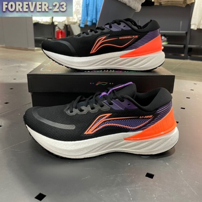 越影2.0䨻科技跑步鞋李宁