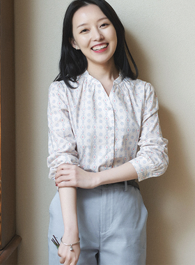 21CXA-072【柔音】前世今生复古温柔柔美小V领花色衬衫