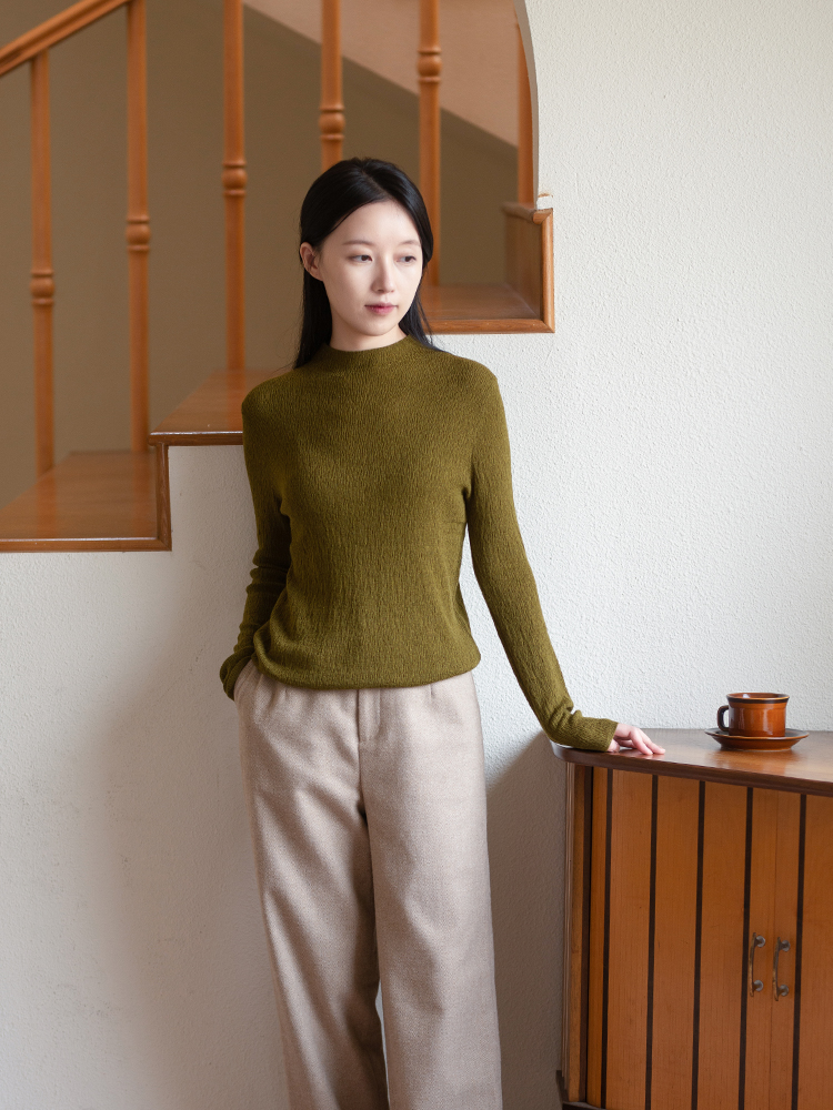 超细羊毛混纺半高领套头