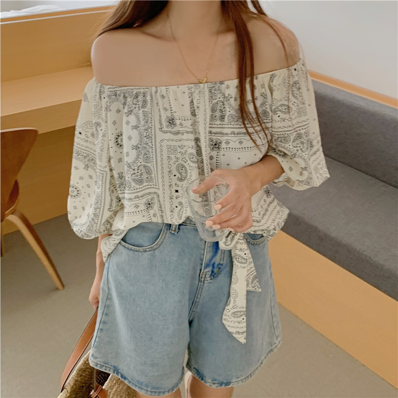 Real price retro off shoulder one line pilot style printed short sleeve shirt + Silk Bandage