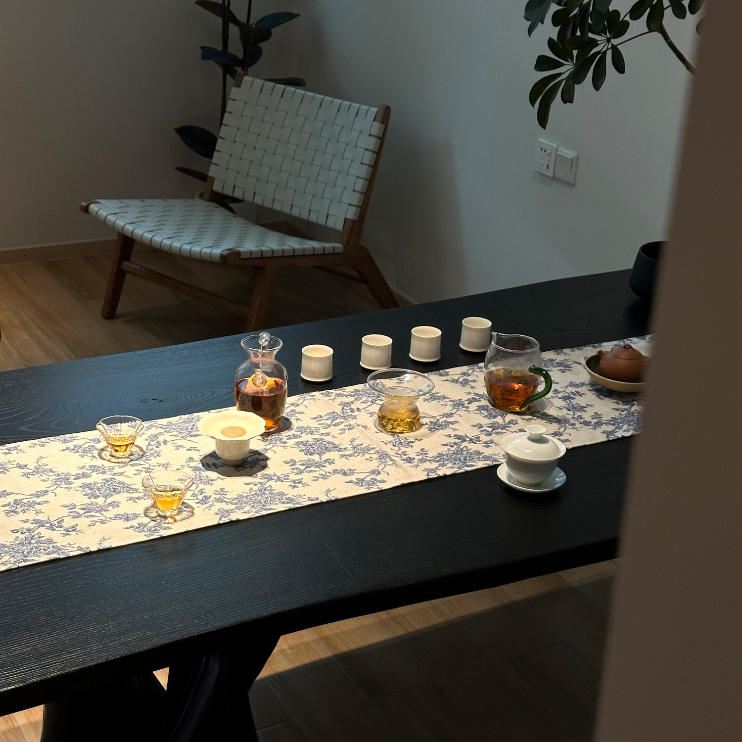 复古青花瓷蓝色桌旗美式餐桌装饰防尘茶桌垫布创意艺术装饰