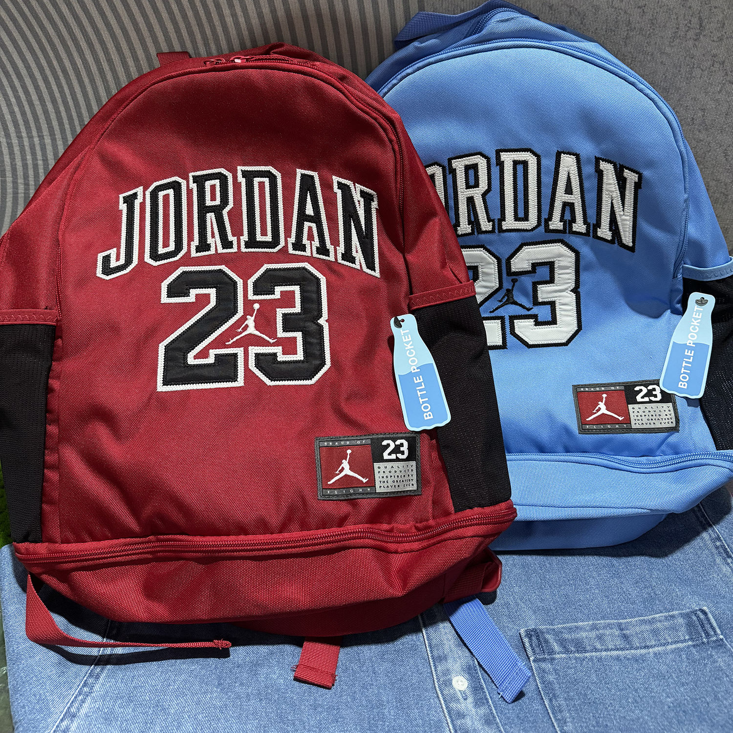 耐克乔丹AJ飞人湖人23号可调节运动通用大容量双肩书包FQ0951-412