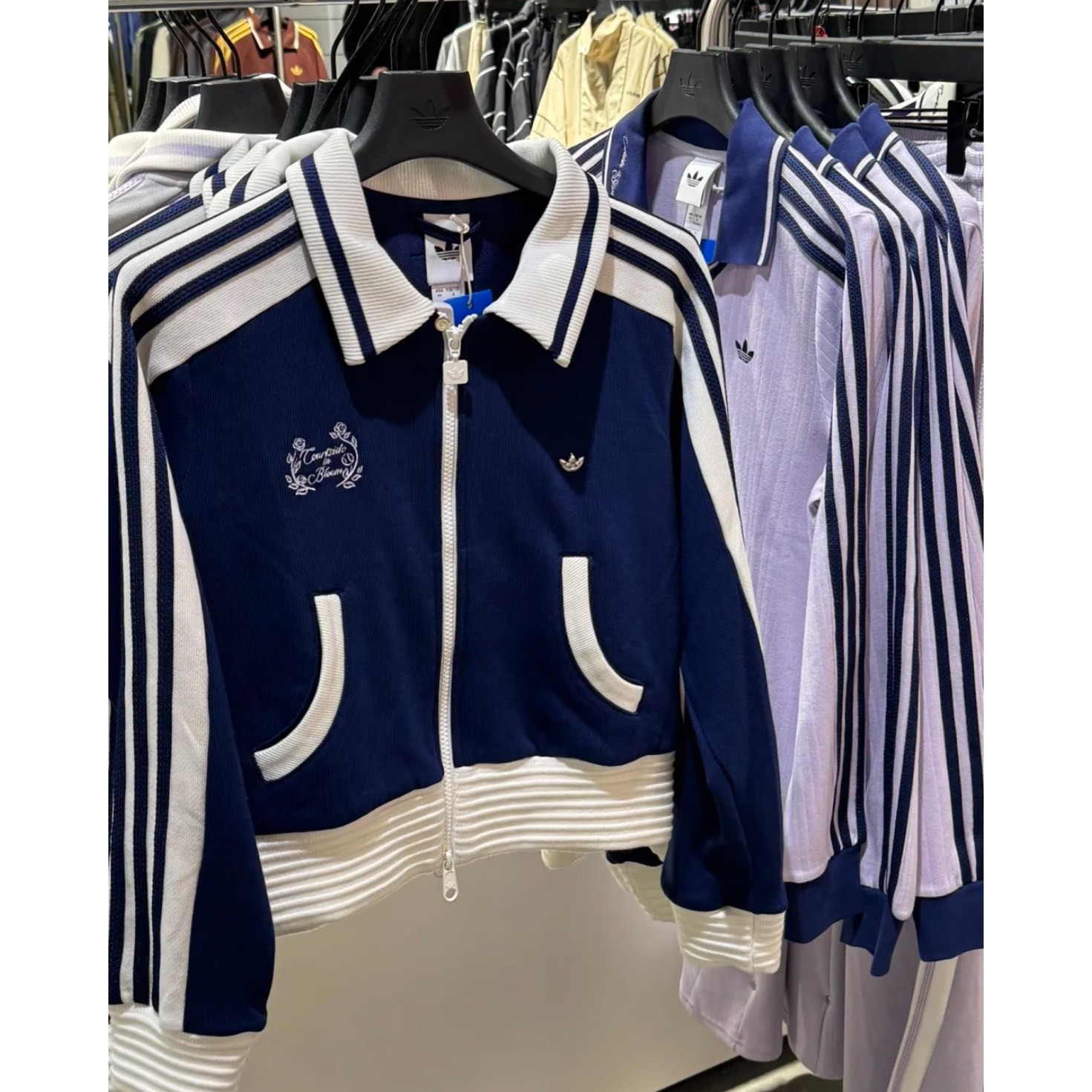 Adidas三叶草26年夏季女子短款学院风拼色运动外套长袖KY2150