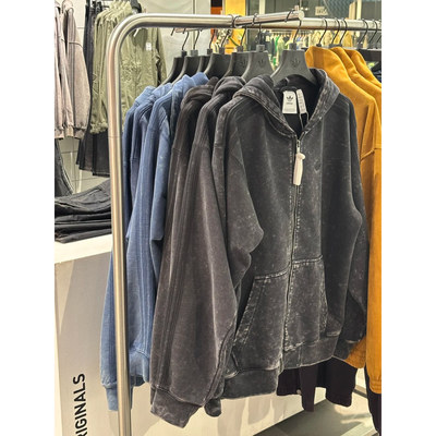 阿迪达斯三叶草防风夹克