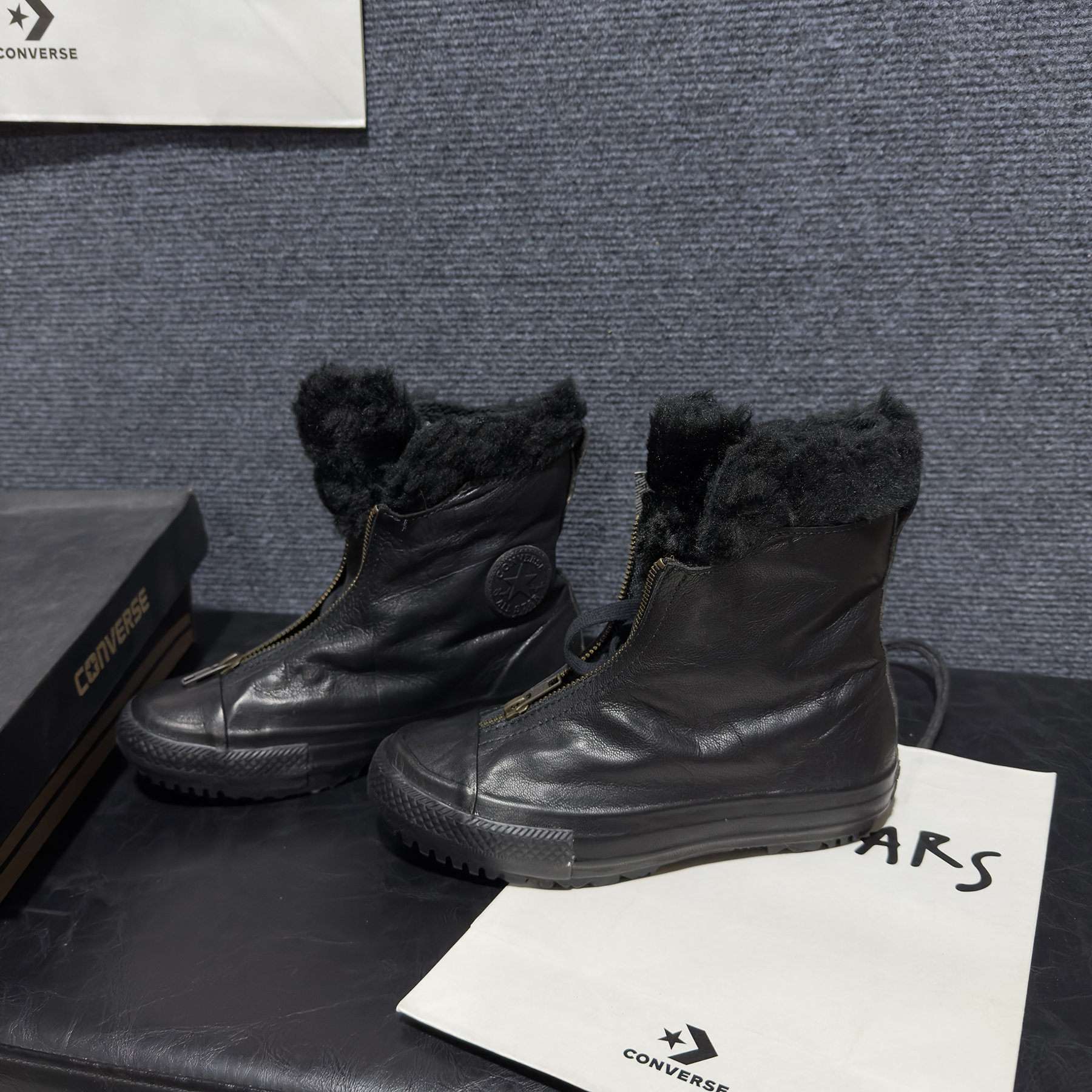 正品匡威瑕疵特价黑色保暖拉链皮质加绒加厚高帮板鞋靴子553350C