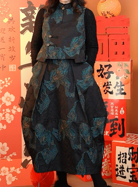 24505-1新中式网红鎏金时尚刺绣复古斜襟马甲套装