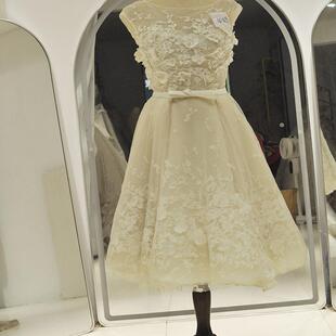 二手短礼服圆领显瘦立体花精致活泼影楼摄影外景拍摄服装写真