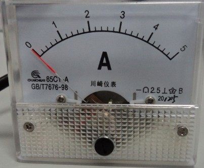 川崎85C1型指针式直流电流表面板式机械表DC1A2A3A5A10A/75mv