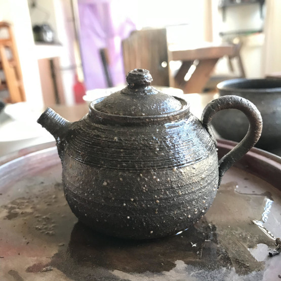 柴烧小执壶特制岩泥古朴复古出水爽利侘寂风火痕火彩胡麻落灰