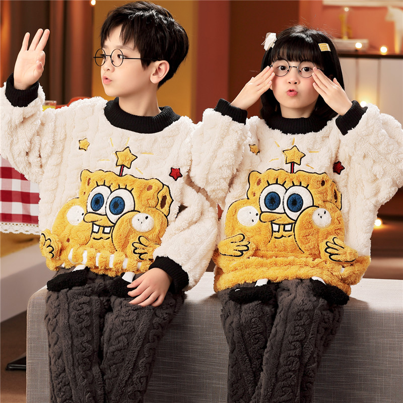 可爱加厚珊瑚绒冬季卡通风睡衣
