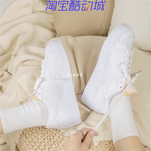 Nike耐克开拓者女子休闲板鞋