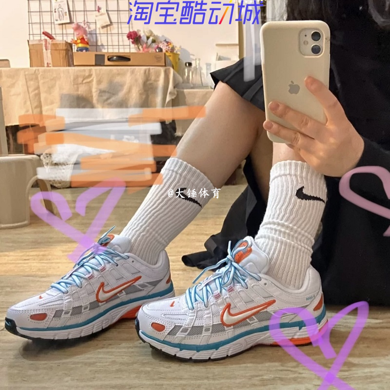 Nike逐梦太空复古女子运动跑步鞋