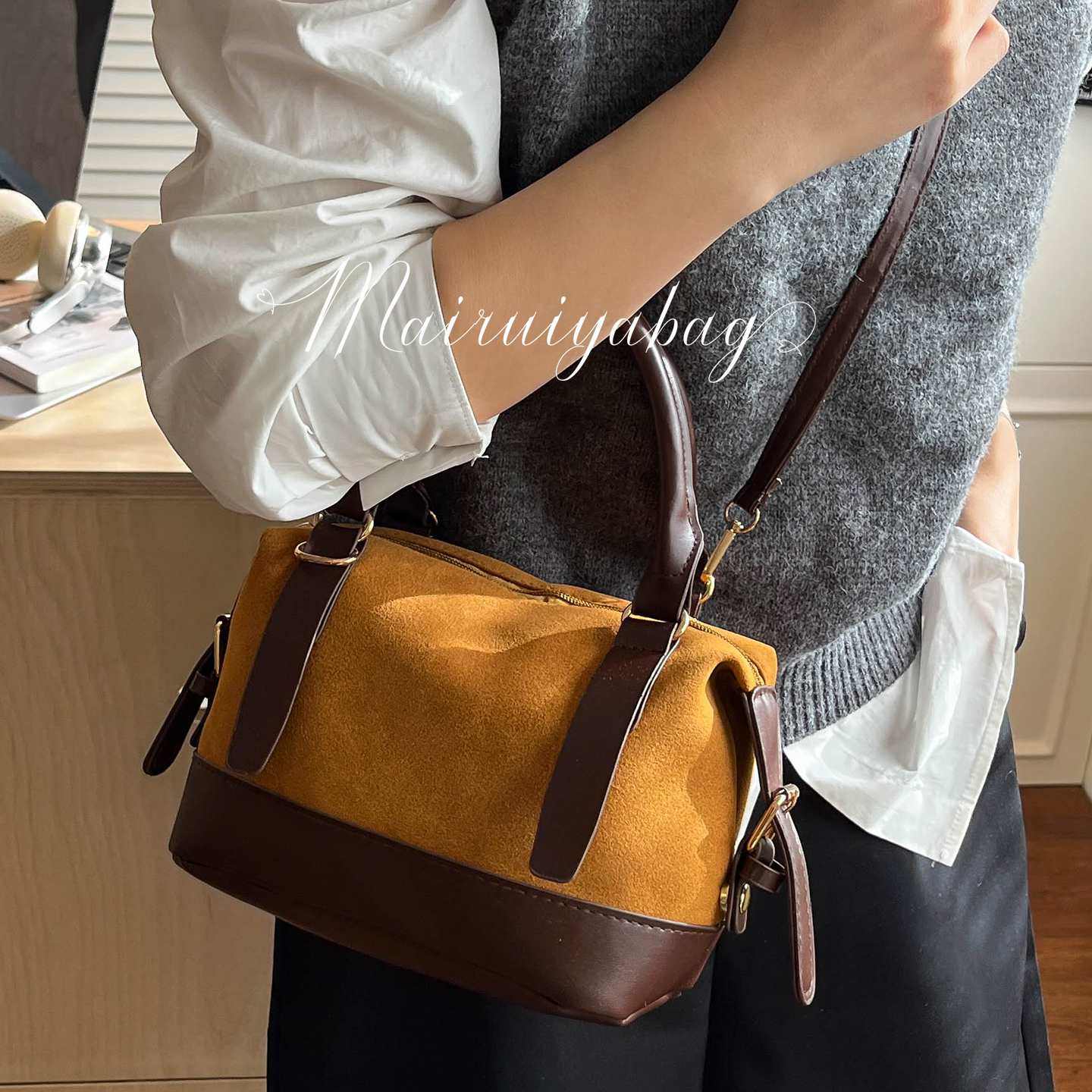 手拎复古时尚小方包女韩版新款简约百搭单肩包2026高级感小众设计,箱包皮具/热销女包/男包,托特包,淘宝优惠券,粉丝福利购,淘宝优惠卷