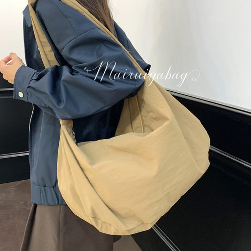 防水尼龙布百搭大容量学生饺子包