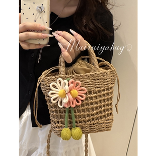 夏天手工编织包包女2025新款 草编斜挎包小众海滩度假沙滩包女 时尚