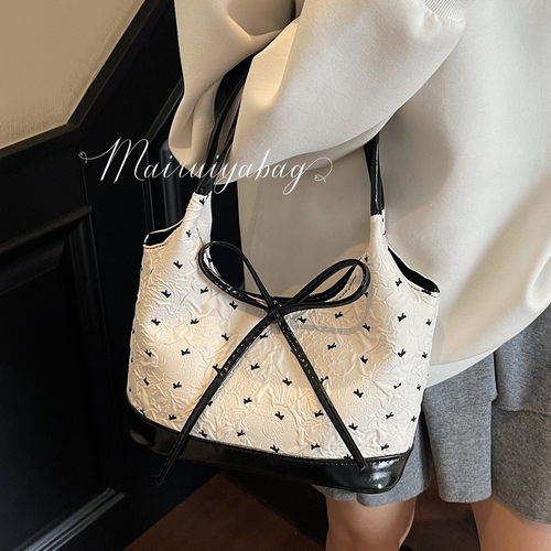 超火仙女蝴蝶结包包女2025新款百搭单肩腋下包时尚手提上班小拎包 - 封面