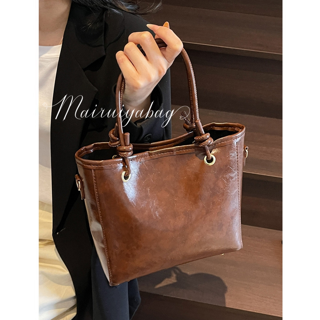 质感大容量软皮极简腋下水桶包