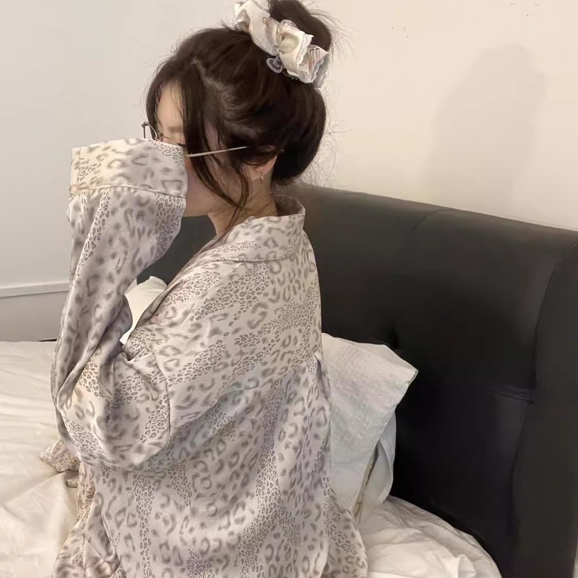 2025年新款爆款睡衣女春秋季长袖长裤轻奢豹纹家居服套装可外出