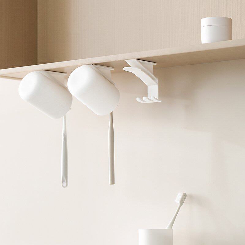 日本漱口杯洗漱杯镜柜下牙刷置物架洗漱杯子倒挂收纳壁挂牙缸架子