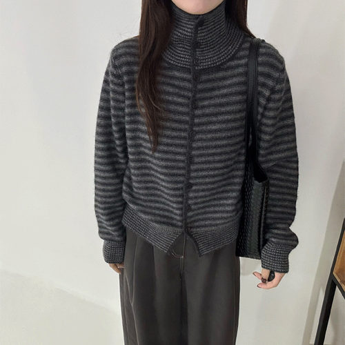 2025冬季新款复古条纹毛衣开衫外套女冬宽松显瘦百搭翻领针织上衣