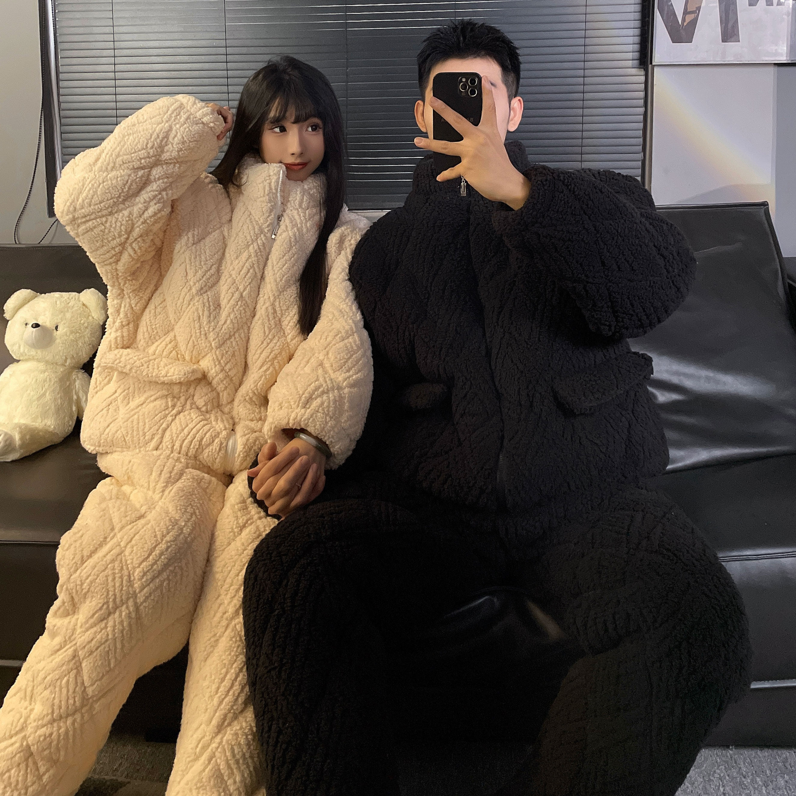 冬季情侣睡衣女黑色奢华三层夹棉珊瑚绒加厚加绒男士家居服可出门