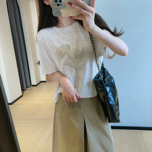 WTHEONE休闲减龄48支苎麻干爽透气撞色立体绳绣短袖T恤女2026新款
