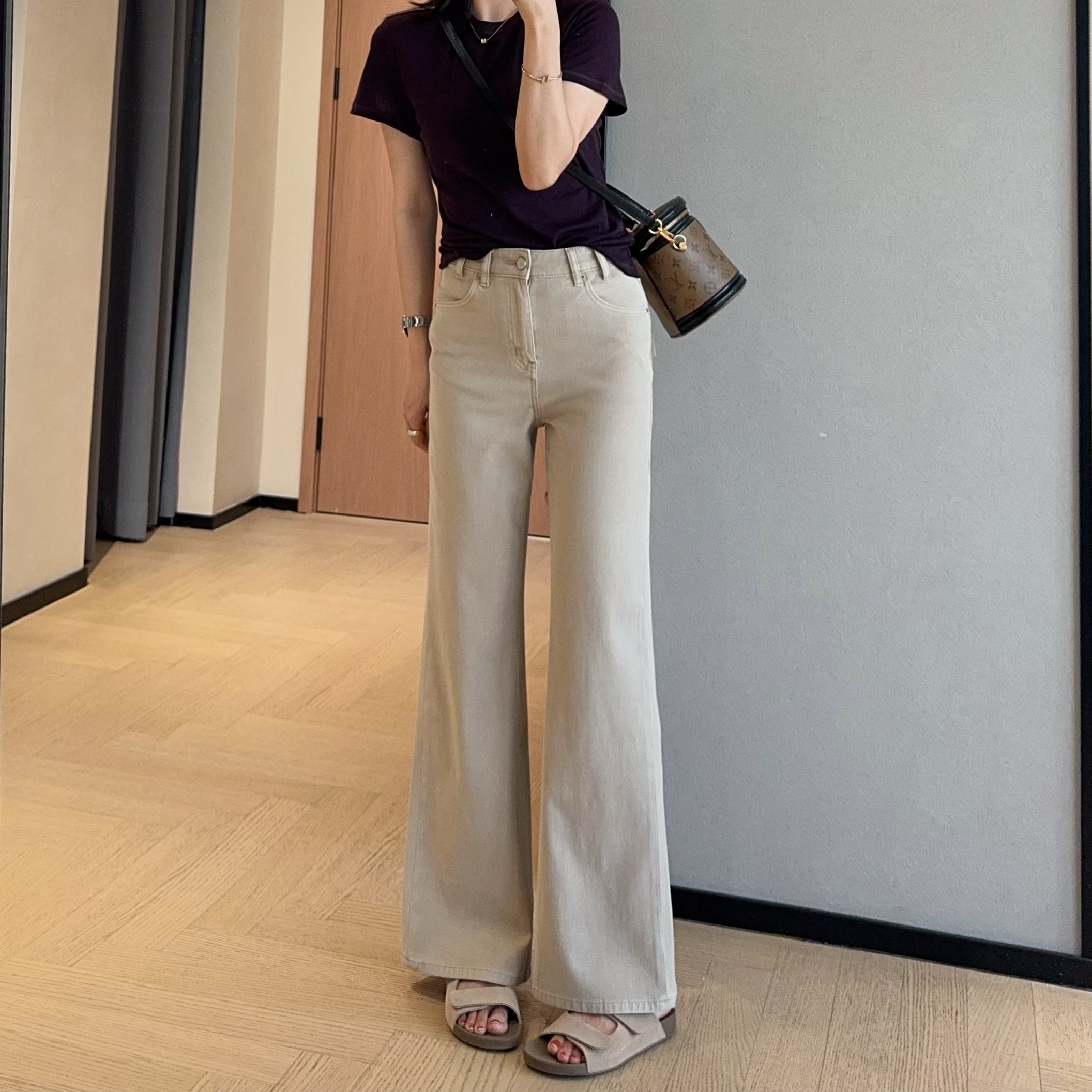 WTHEONE复古时髦拿铁色四面弹高腰显瘦直筒微喇牛仔裤女春夏薄款