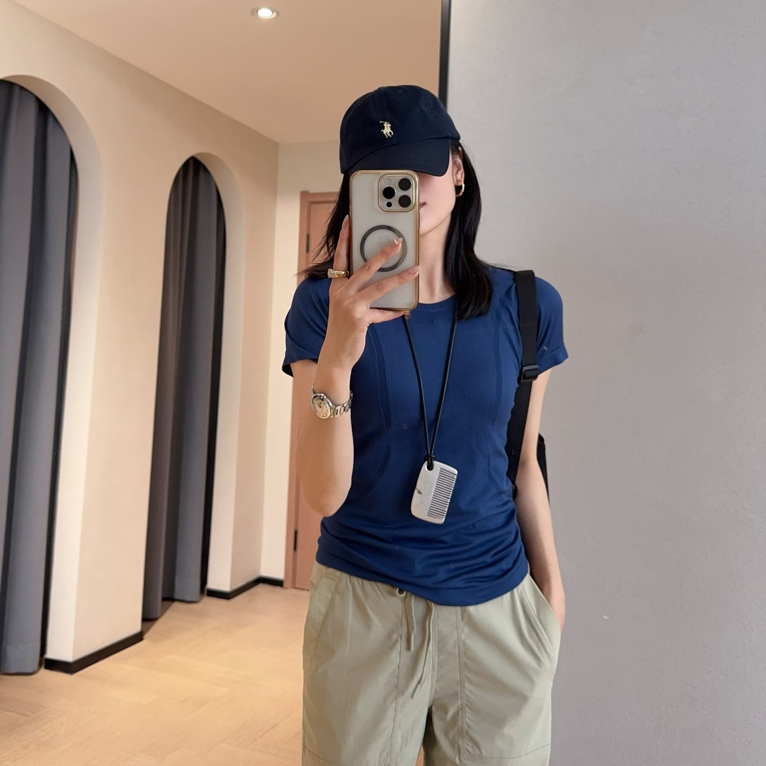 WTHEONE柜上L家修身高弹透气速干无缝一体运动瑜伽健身短袖T恤女图片