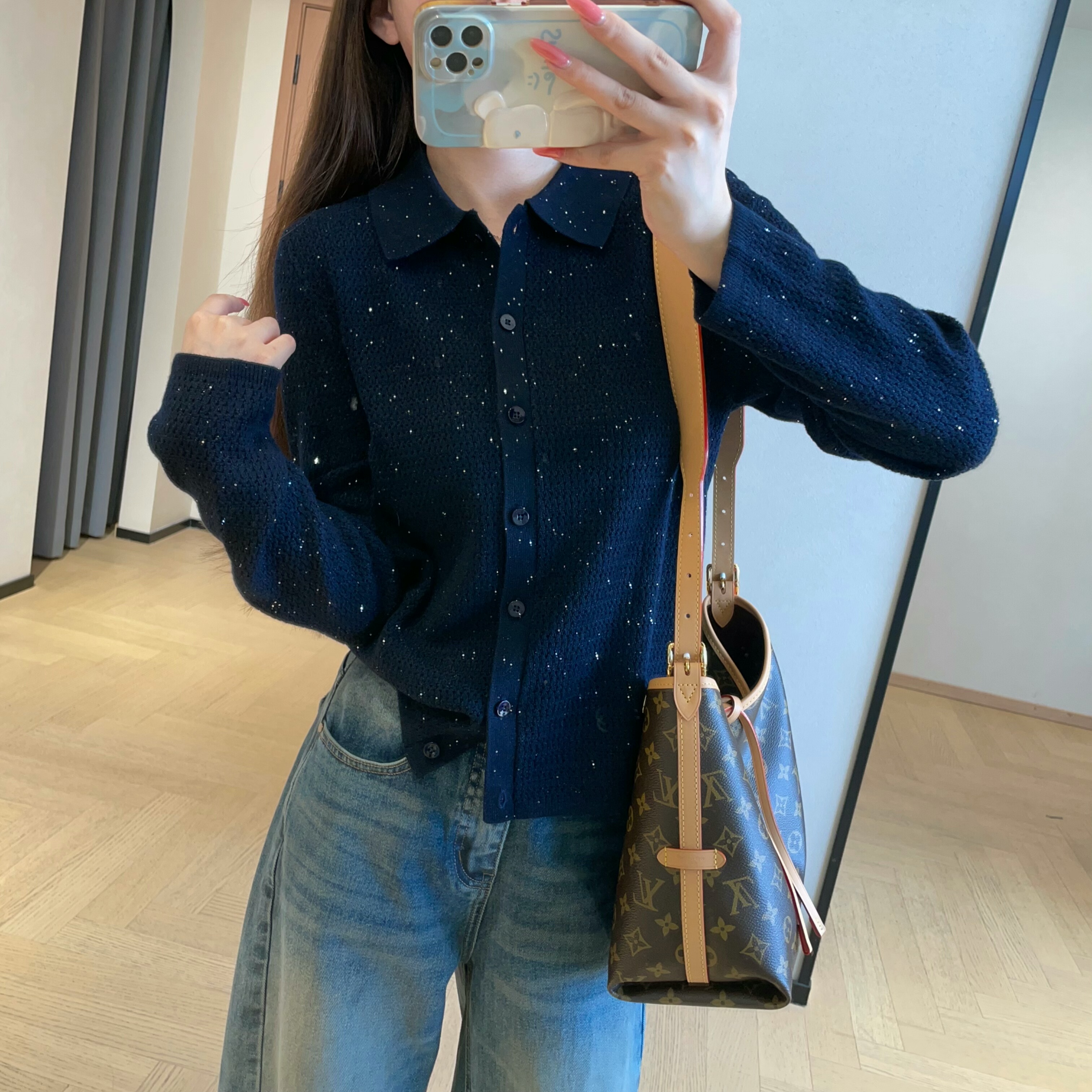 通勤风干练小翻领珠片暗闪针织衫图片