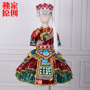 快乐阳光女童演出服歌曲《撒尼渣渣呀》撒尼族服装头饰出租