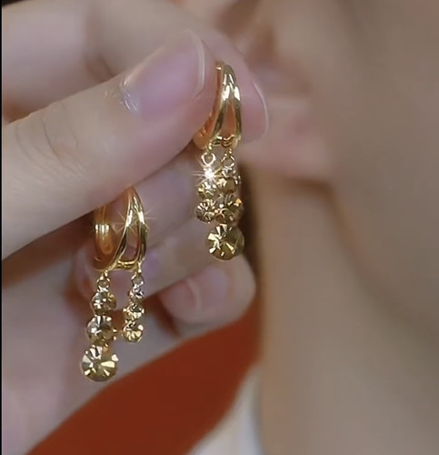 高级感金色流苏耳环女